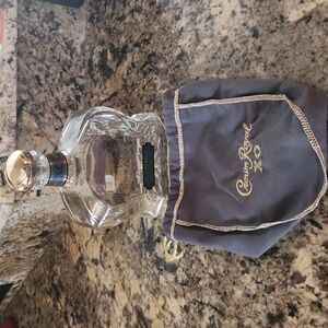 Crown XO bottle and bag